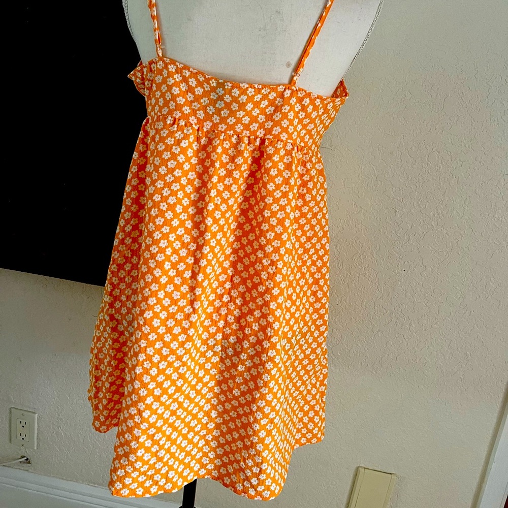 H&M Orange and white daisy print Strappy Sundress size M